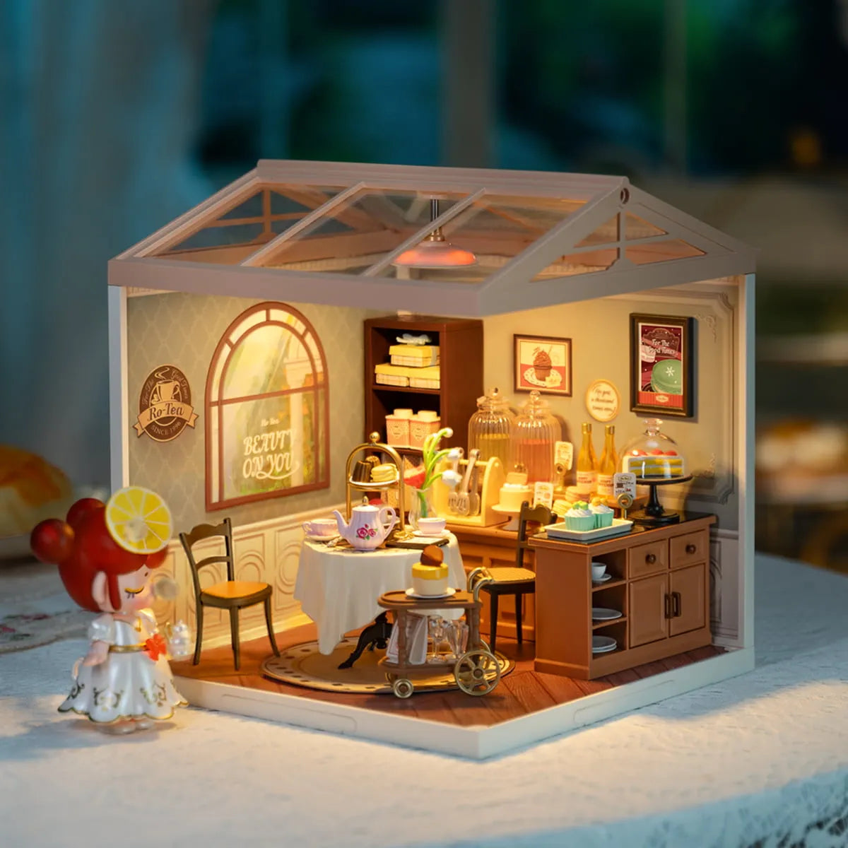 Magna Plastic Miniature House - Sweet Sips Tea DW011